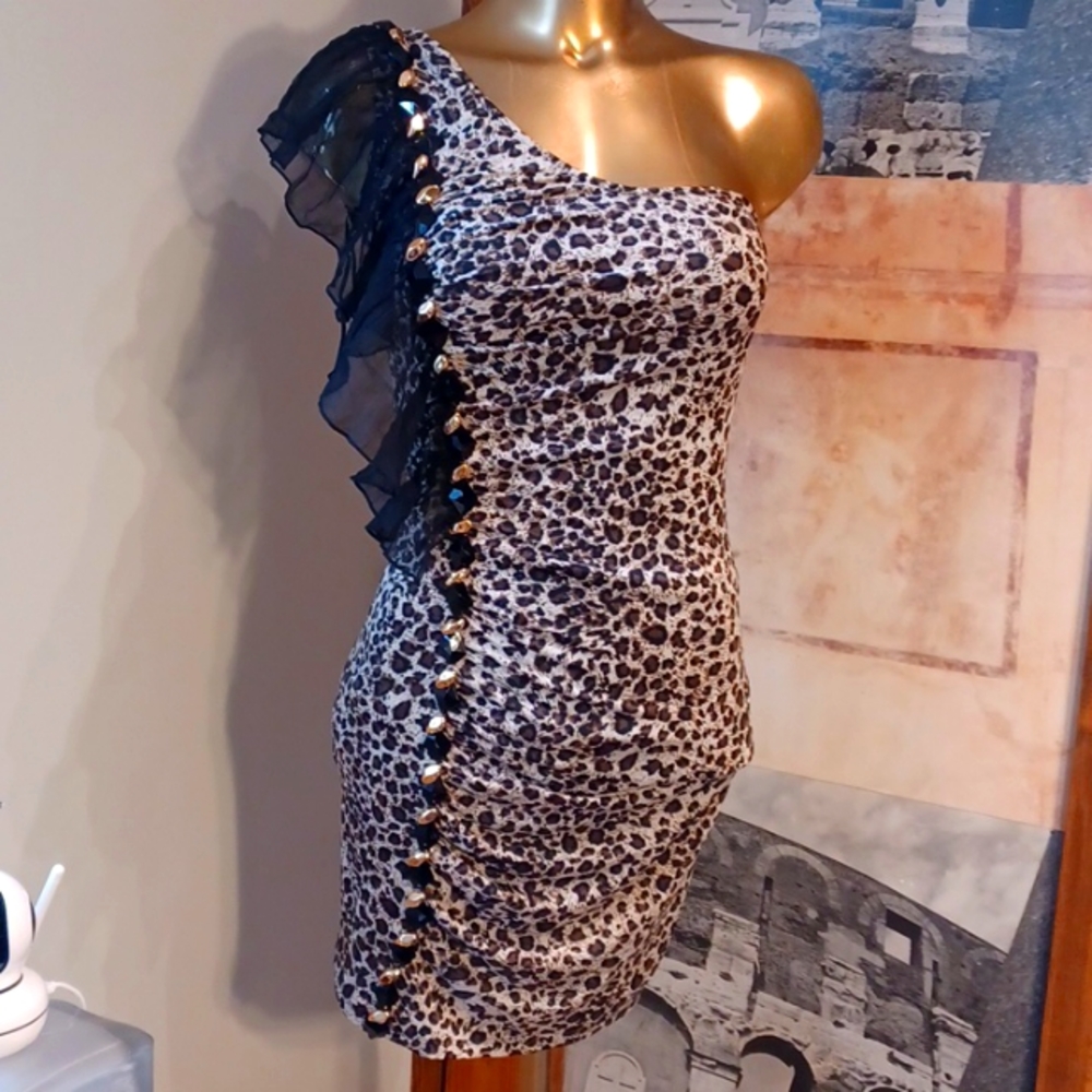 Kimikal  sexy cheetah  dress